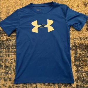 Boys Under Armour TShirt size 7